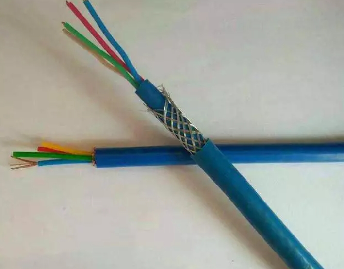 環(huán)市珠江電線電纜廠家對硅膠電線有什么特點來和大家分享一下.jpg